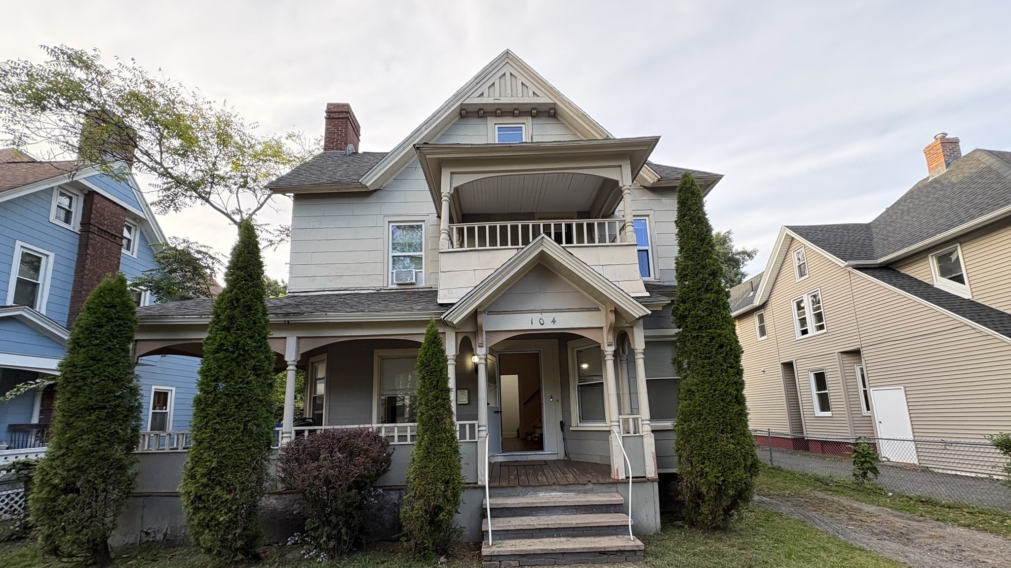 104 Alden St Property Photo 1