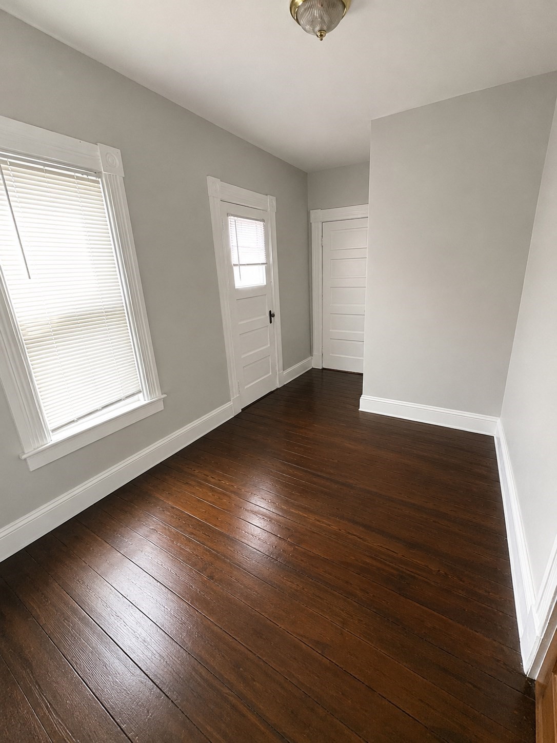 104 Alden St Property Photo 3