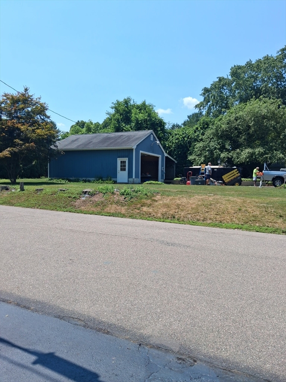 12 Pinehill Property Photo 4