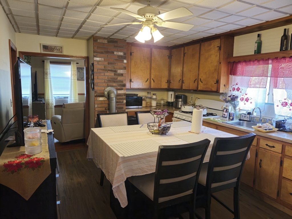 12 Pinehill Property Photo 18