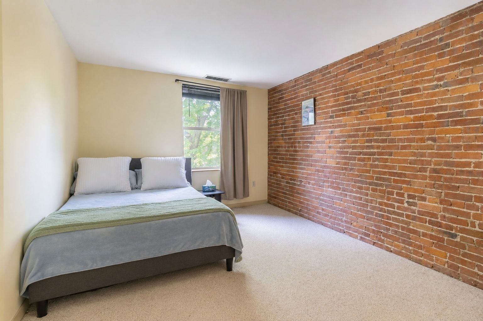 102 Gainsborough St # 402e Property Photo 13