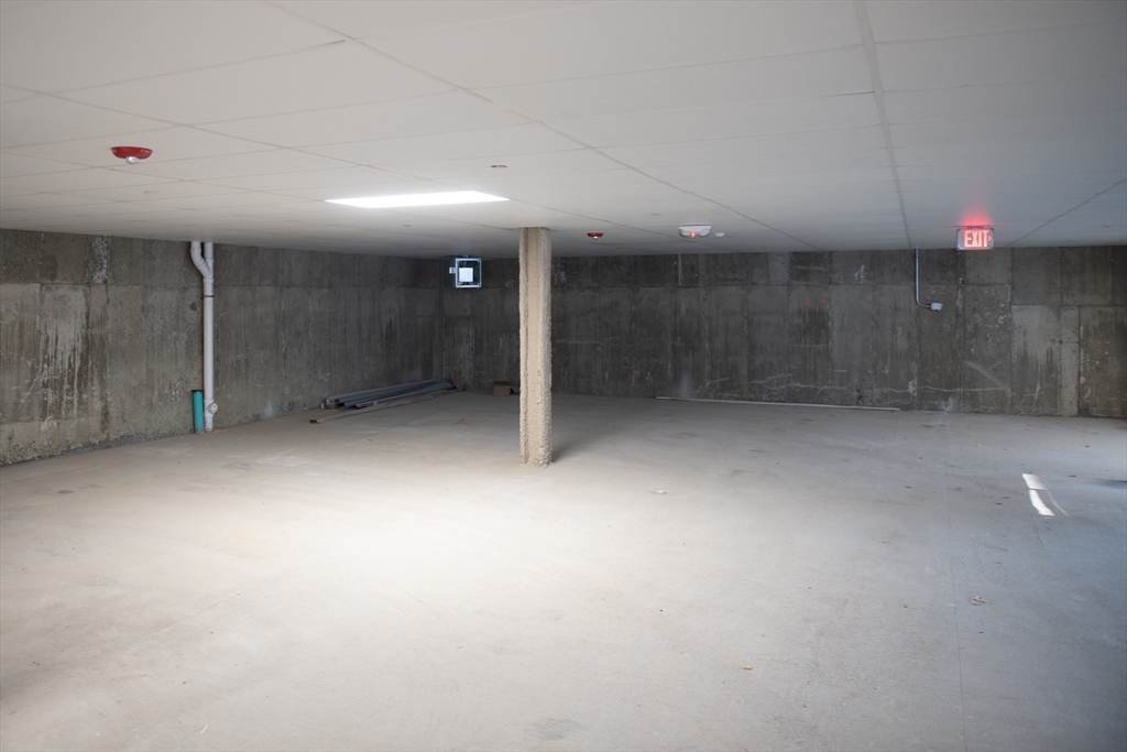425 Border St. # 405 Property Photo 19