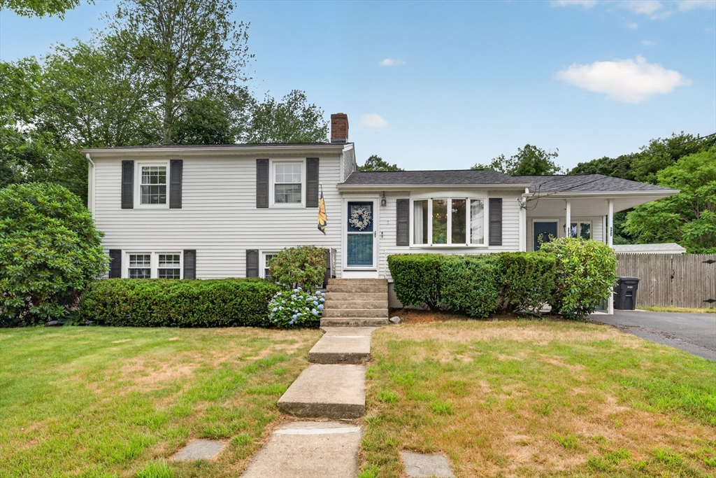 7 Englewood Rd Property Photo 1