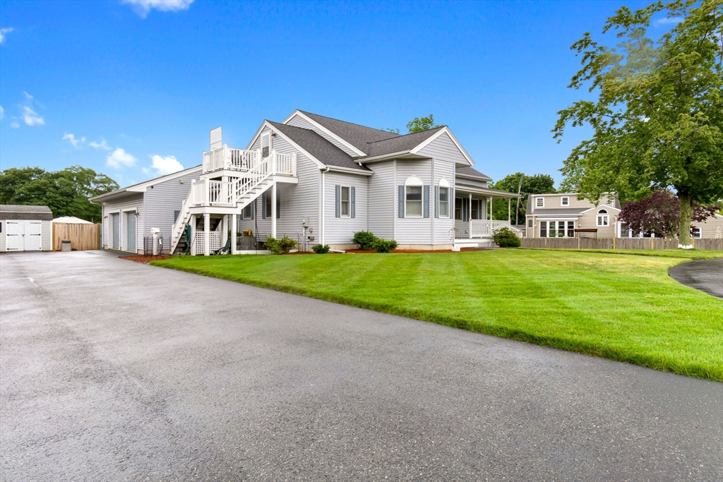 4 Calas Circle Property Photo 1
