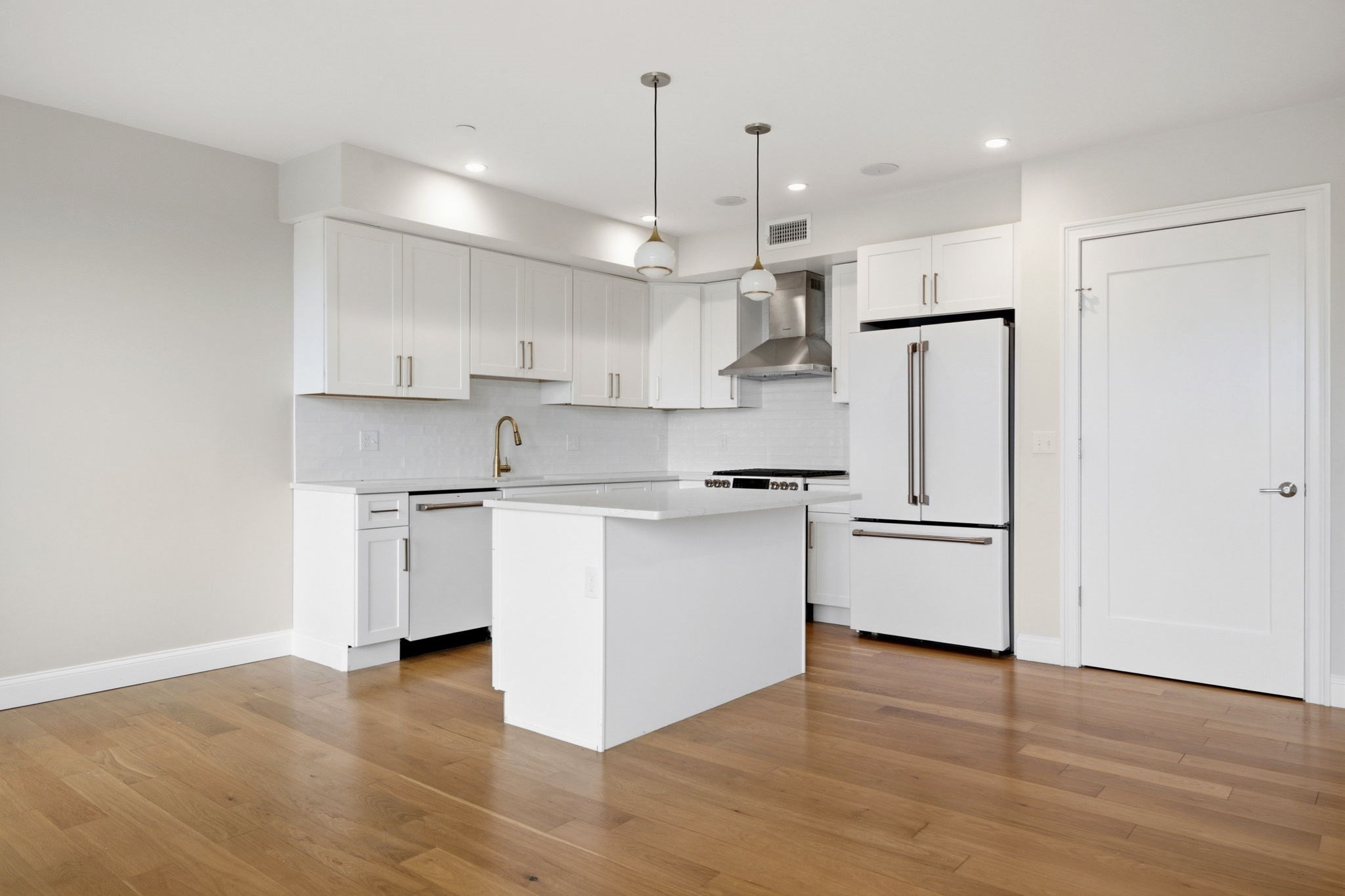 40 Westmoreland St # 8 Property Photo 3