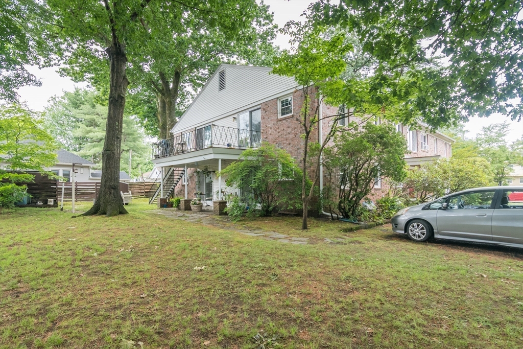21 Turners Falls Rd Property Photo 5