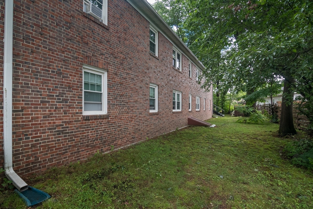 21 Turners Falls Rd Property Photo 6