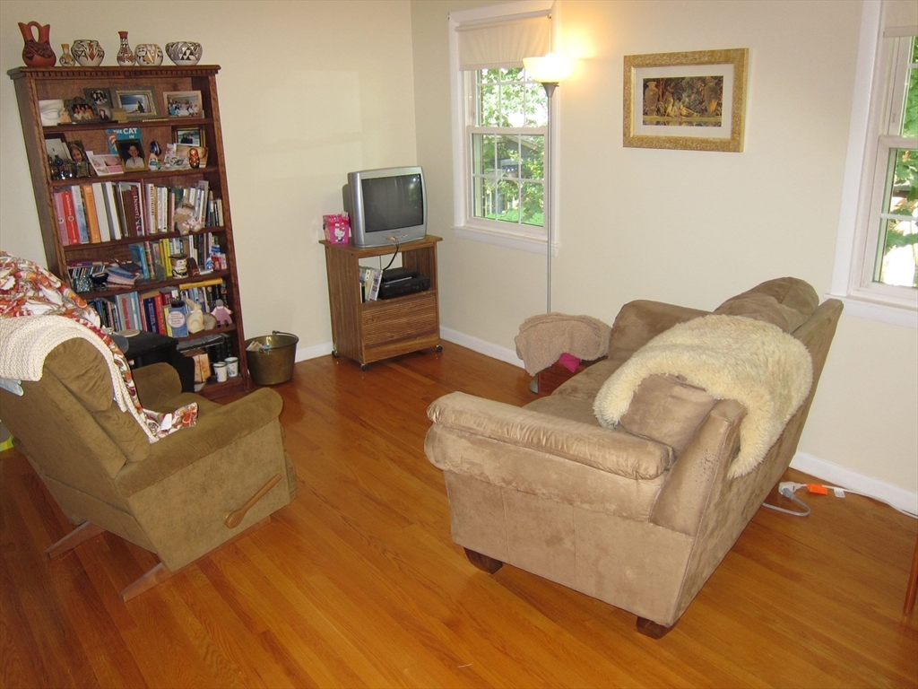 21 Turners Falls Rd Property Photo 9
