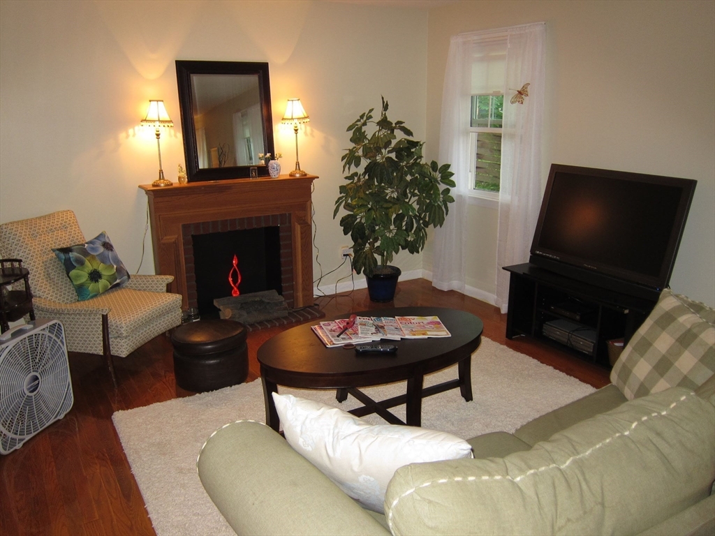 21 Turners Falls Rd Property Photo 10