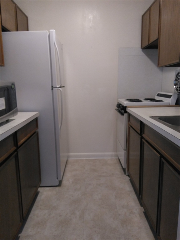 21 Turners Falls Rd Property Photo 22