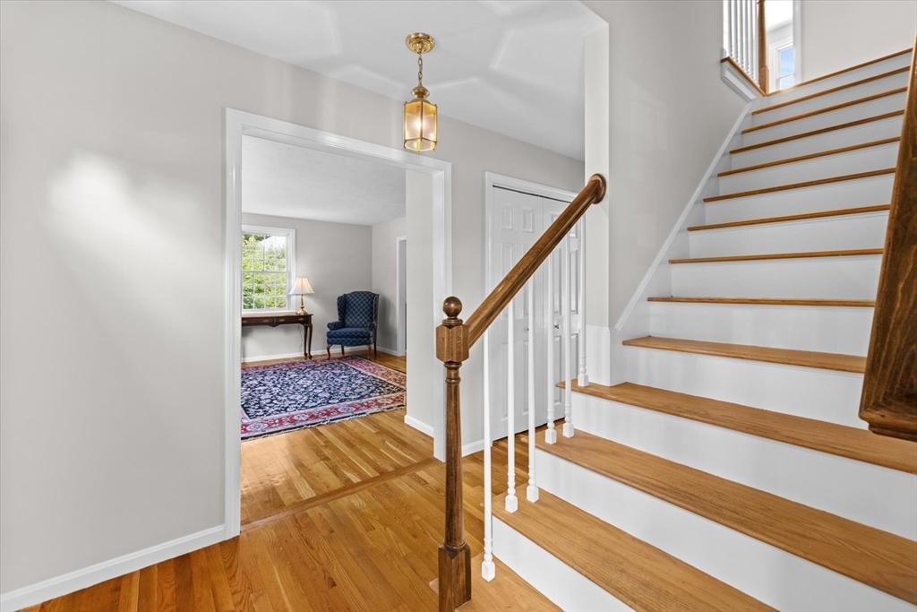 16 King Philip Path Property Photo 4