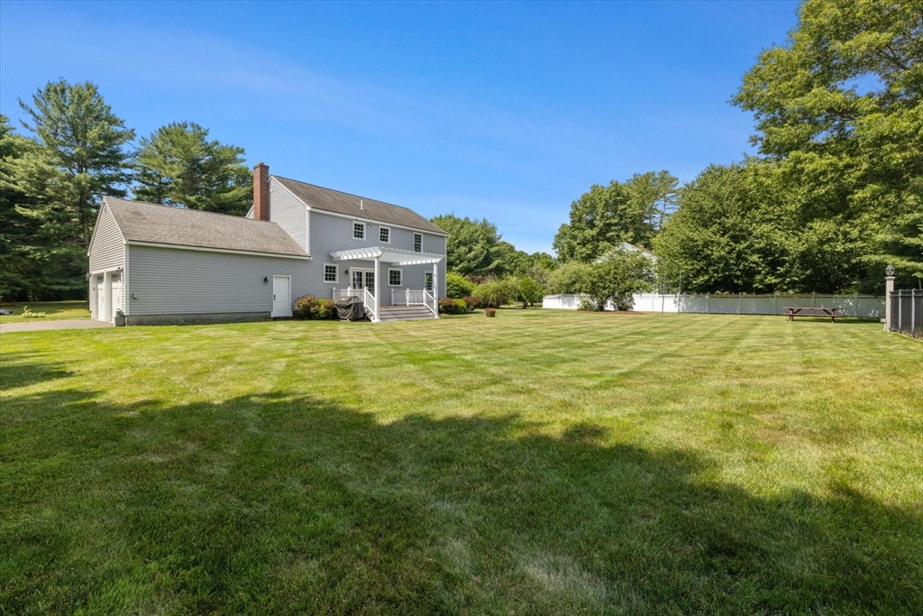 16 King Philip Path Property Photo 30