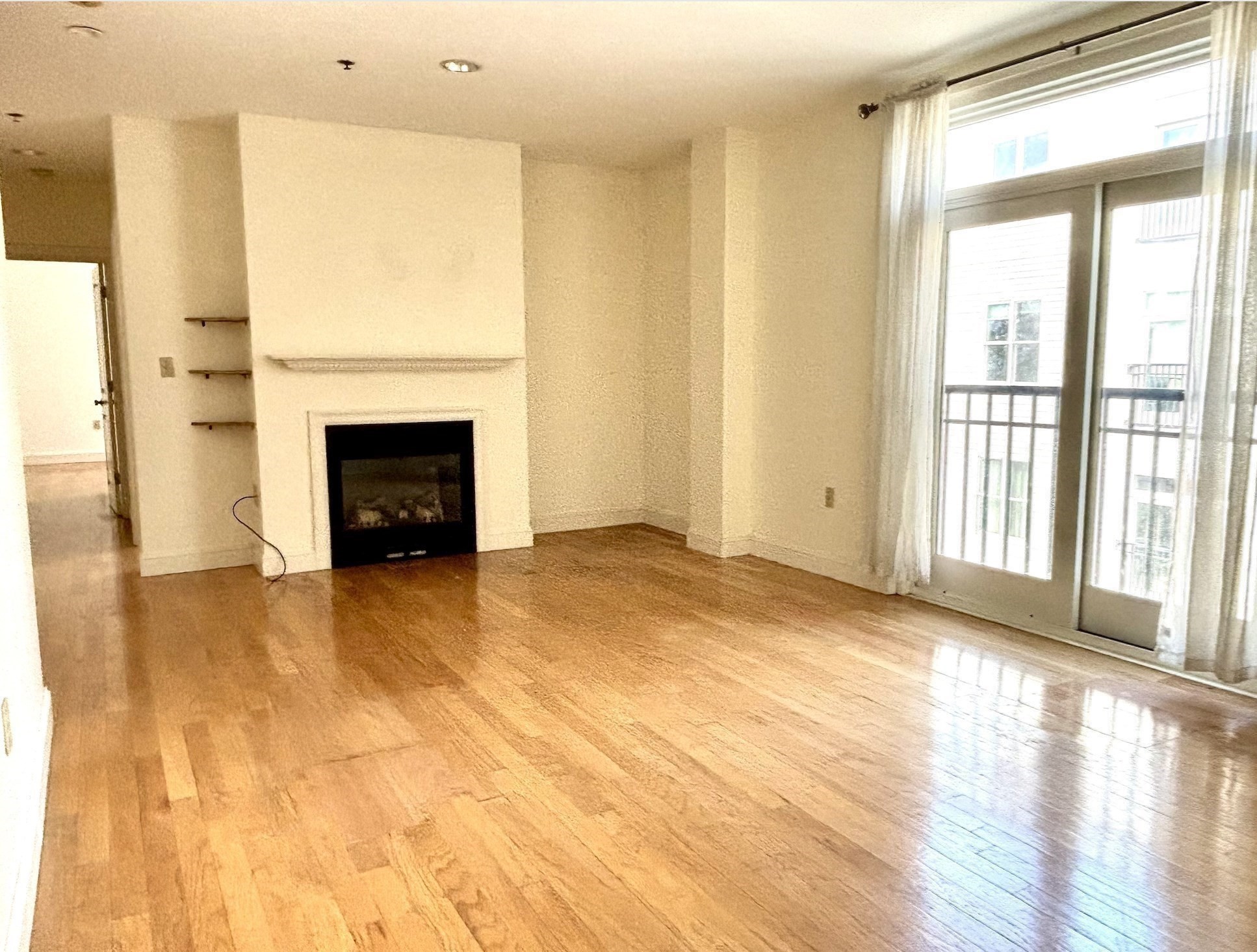 1723 Washington Street # 501 Property Photo 2