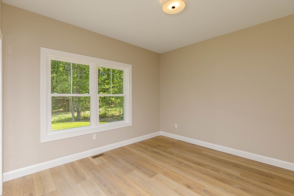 29 Sunset Road Property Photo 14