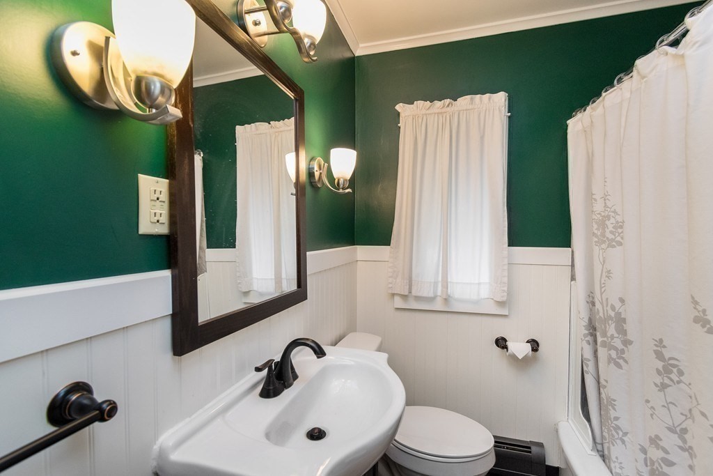 18 West Shore Drive Property Photo 11