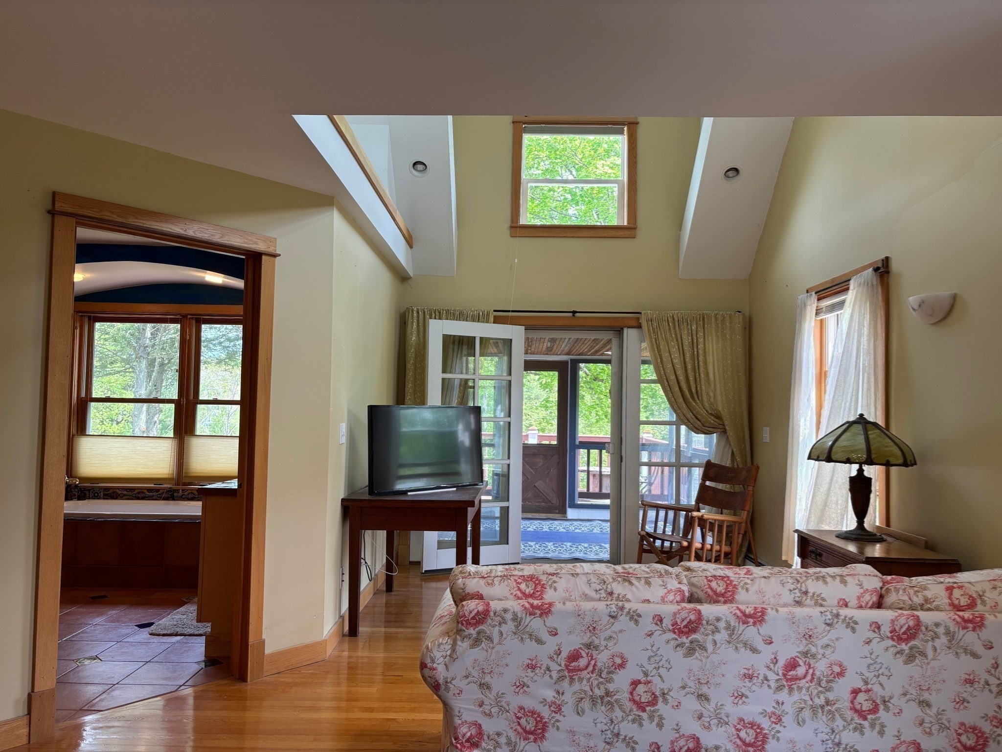 18 West Shore Drive Property Photo 18