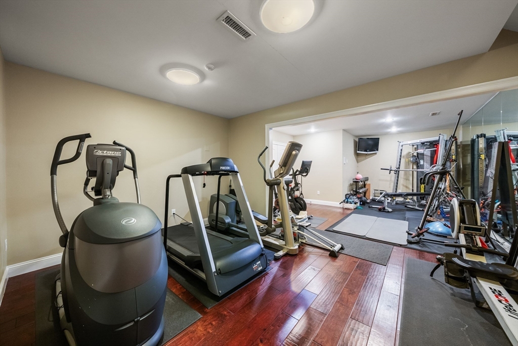 18 Southpoint Lane Property Photo 33