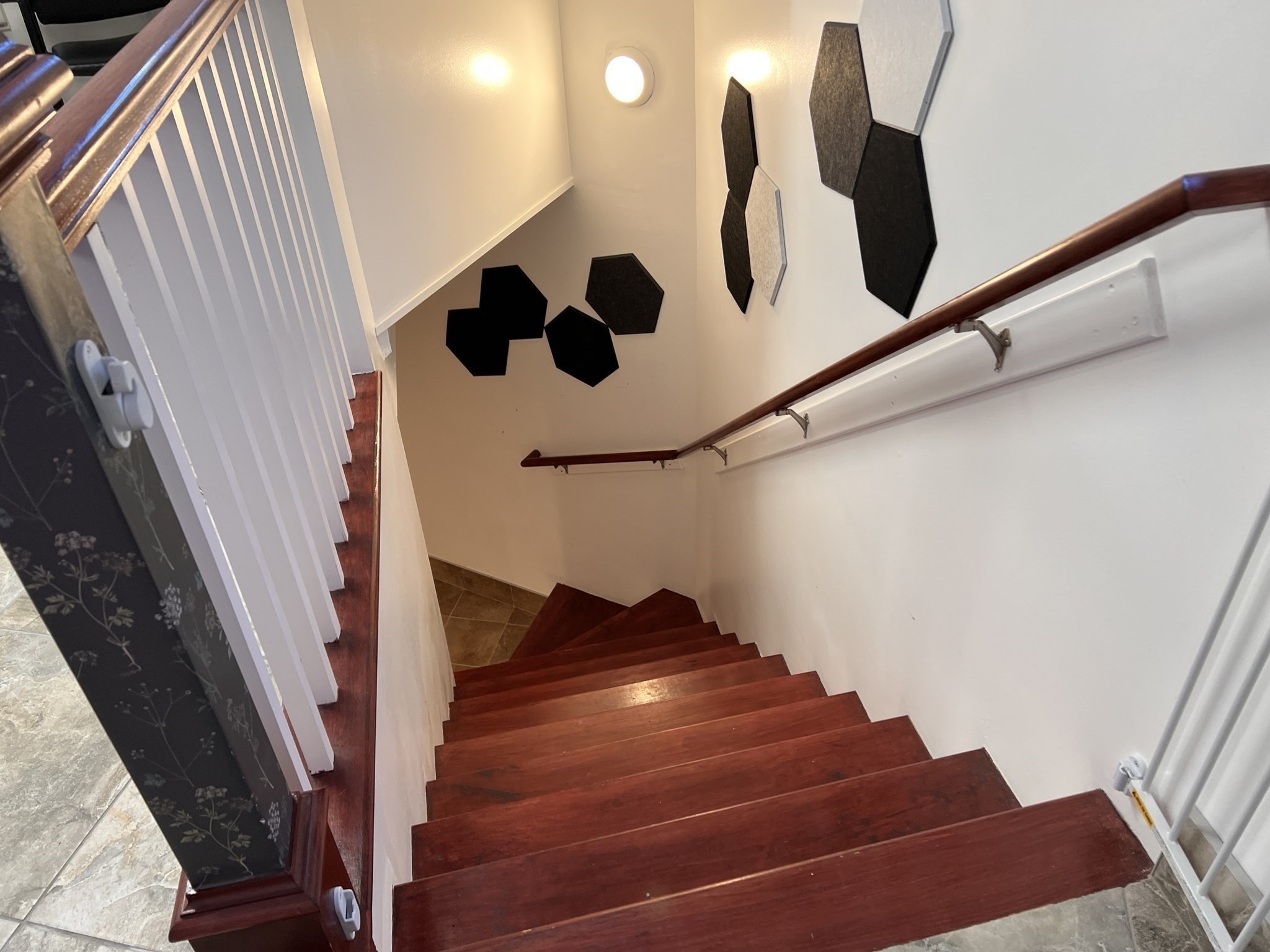 X30 Baker St Property Photo 4