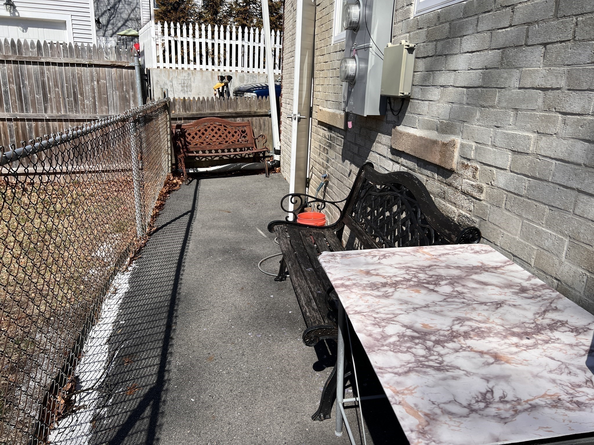 X30 Baker St Property Photo 8