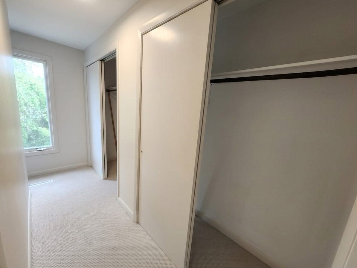 10 Winston Ct # 10 Property Photo 11
