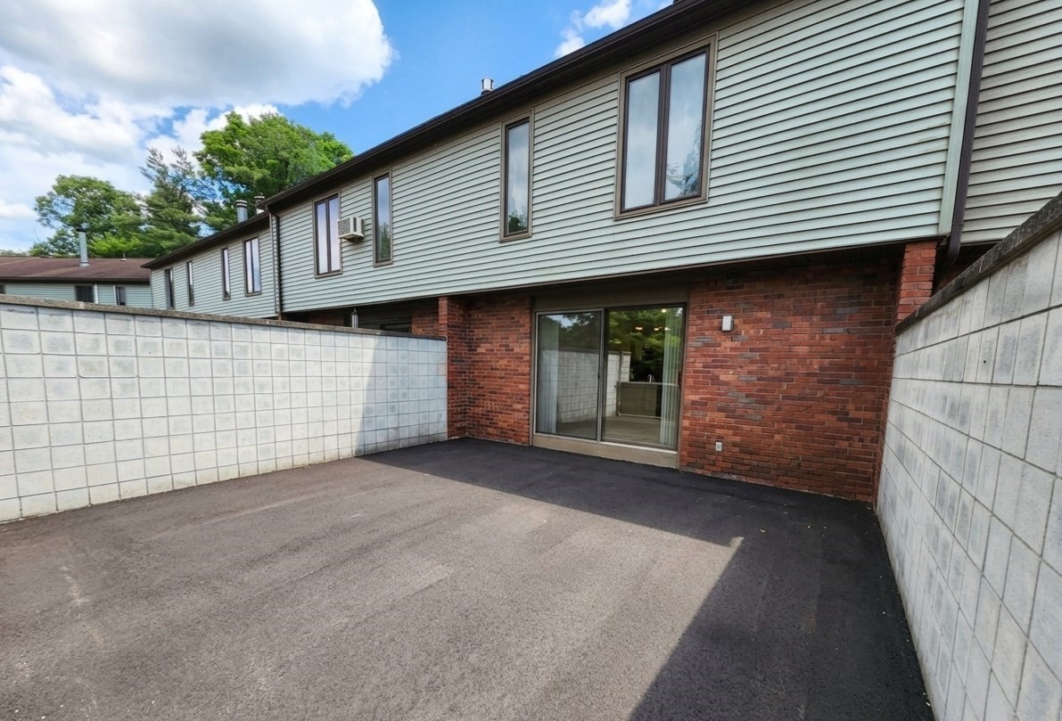 10 Winston Ct # 10 Property Photo 19