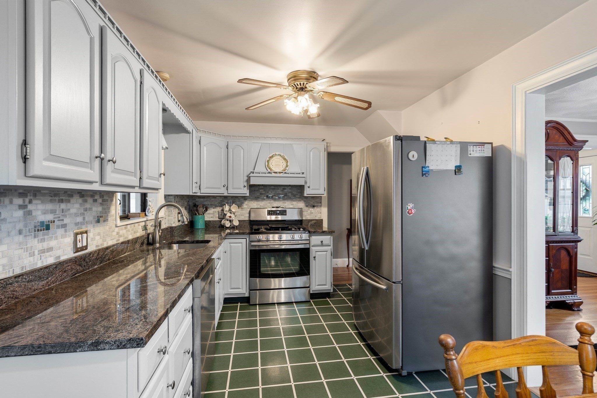 20 Rowe Street Property Photo 10