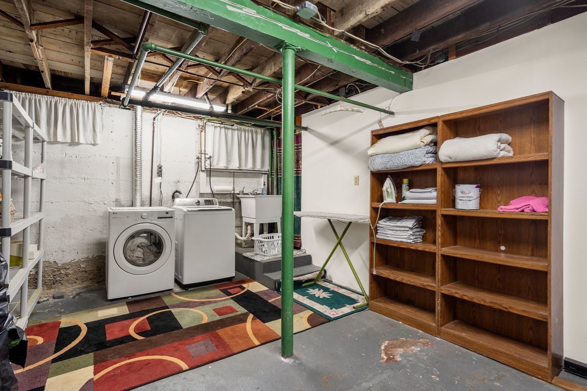 20 Rowe Street Property Photo 17