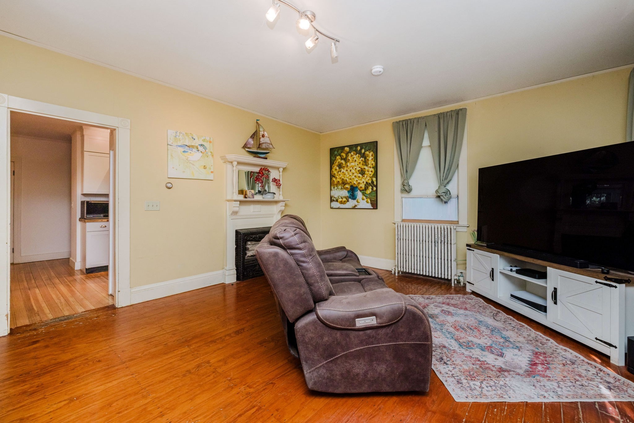 58 Summer St Property Photo 40