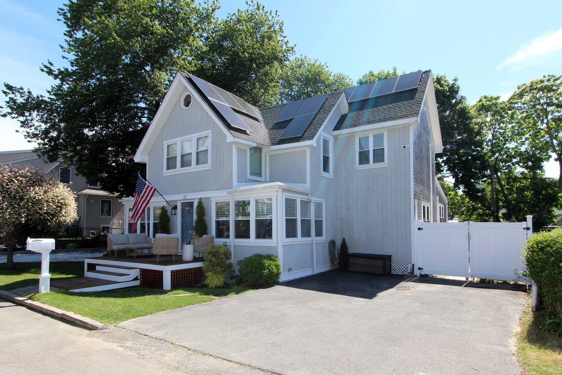 22 Maple Street Property Photo 3