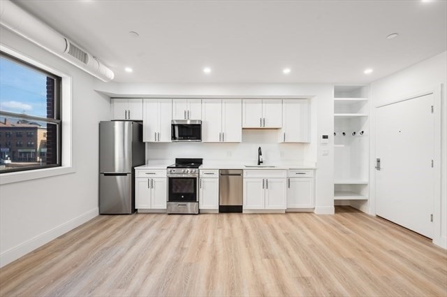 536 Broadway # 105 Property Photo 3