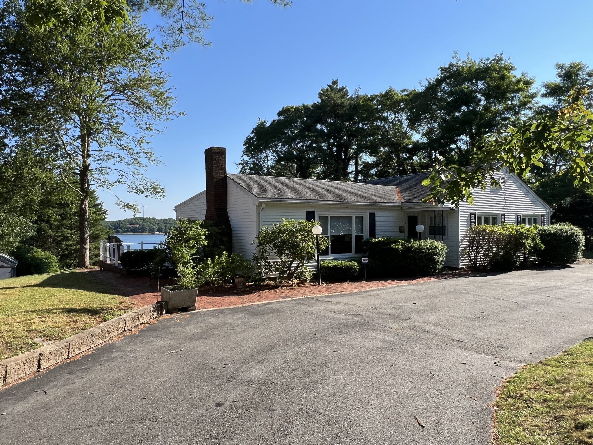 1 Kerna Dr Property Photo 1
