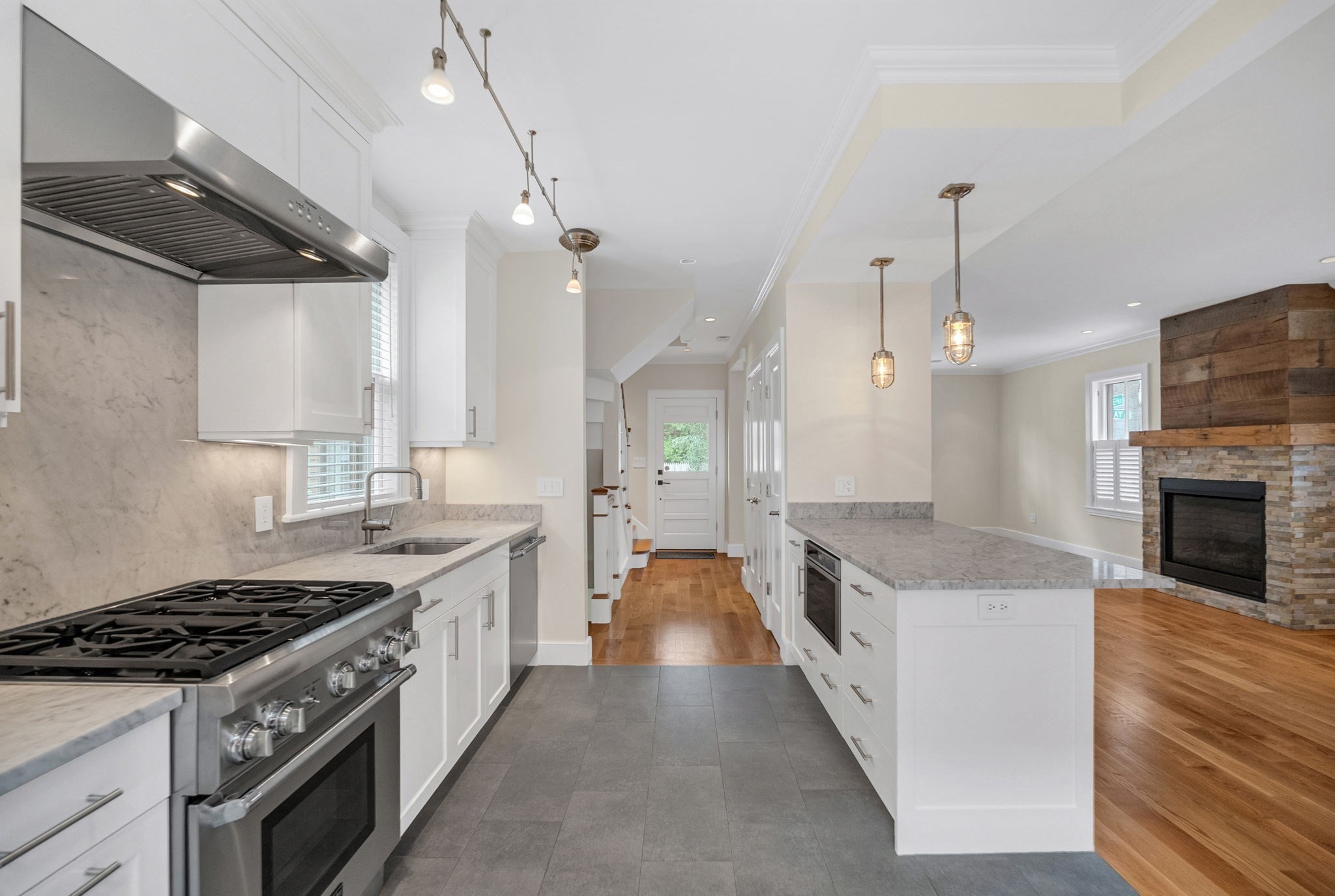 2 Kenway St Property Photo 1