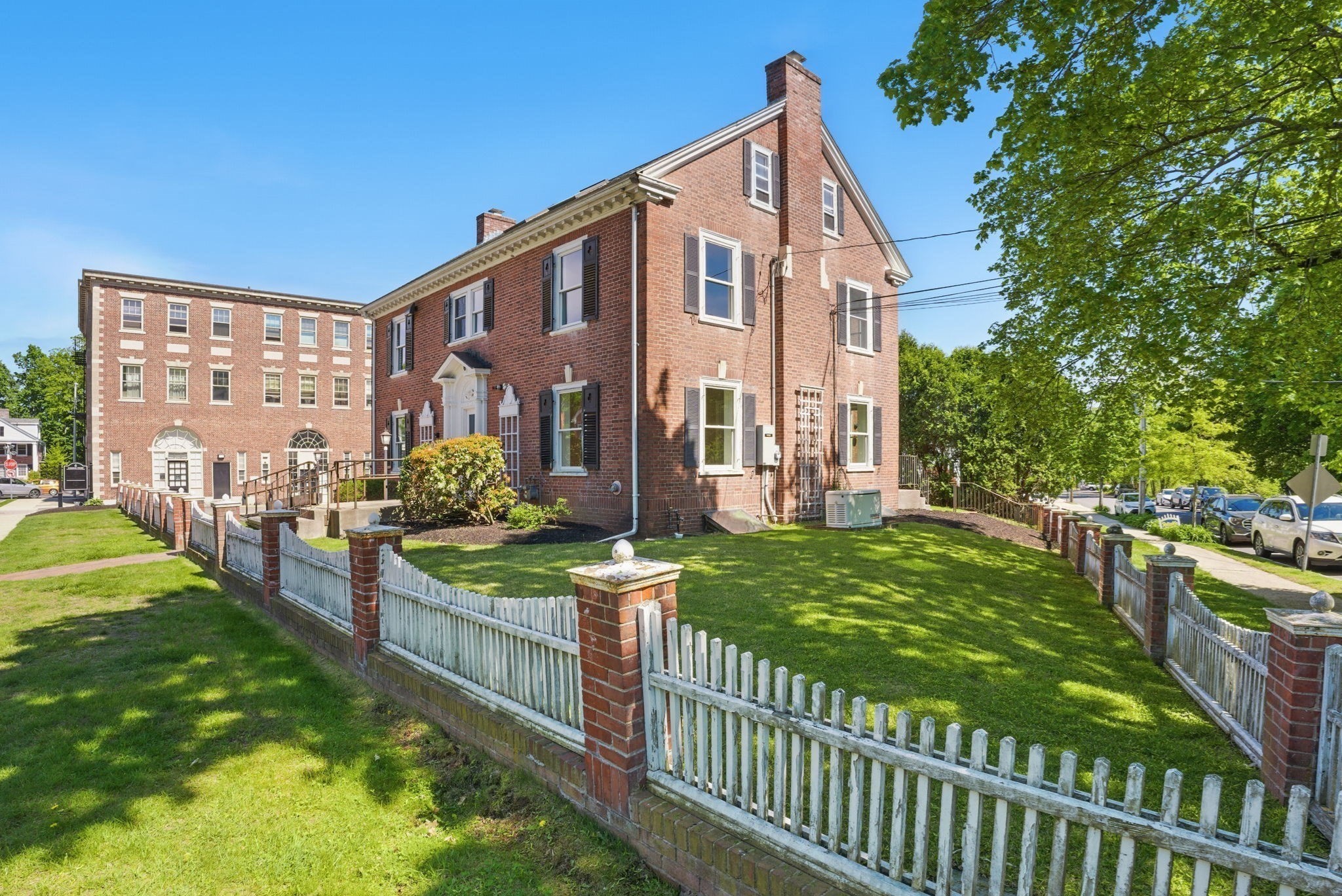 6 Windsor St Property Photo 2