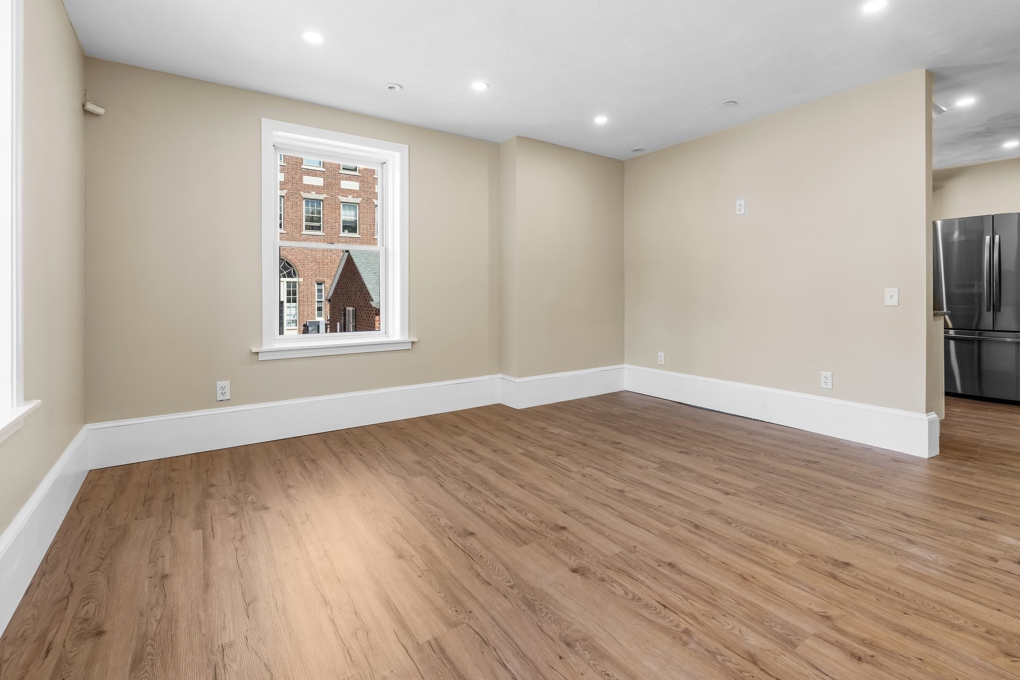 6 Windsor St Property Photo 4