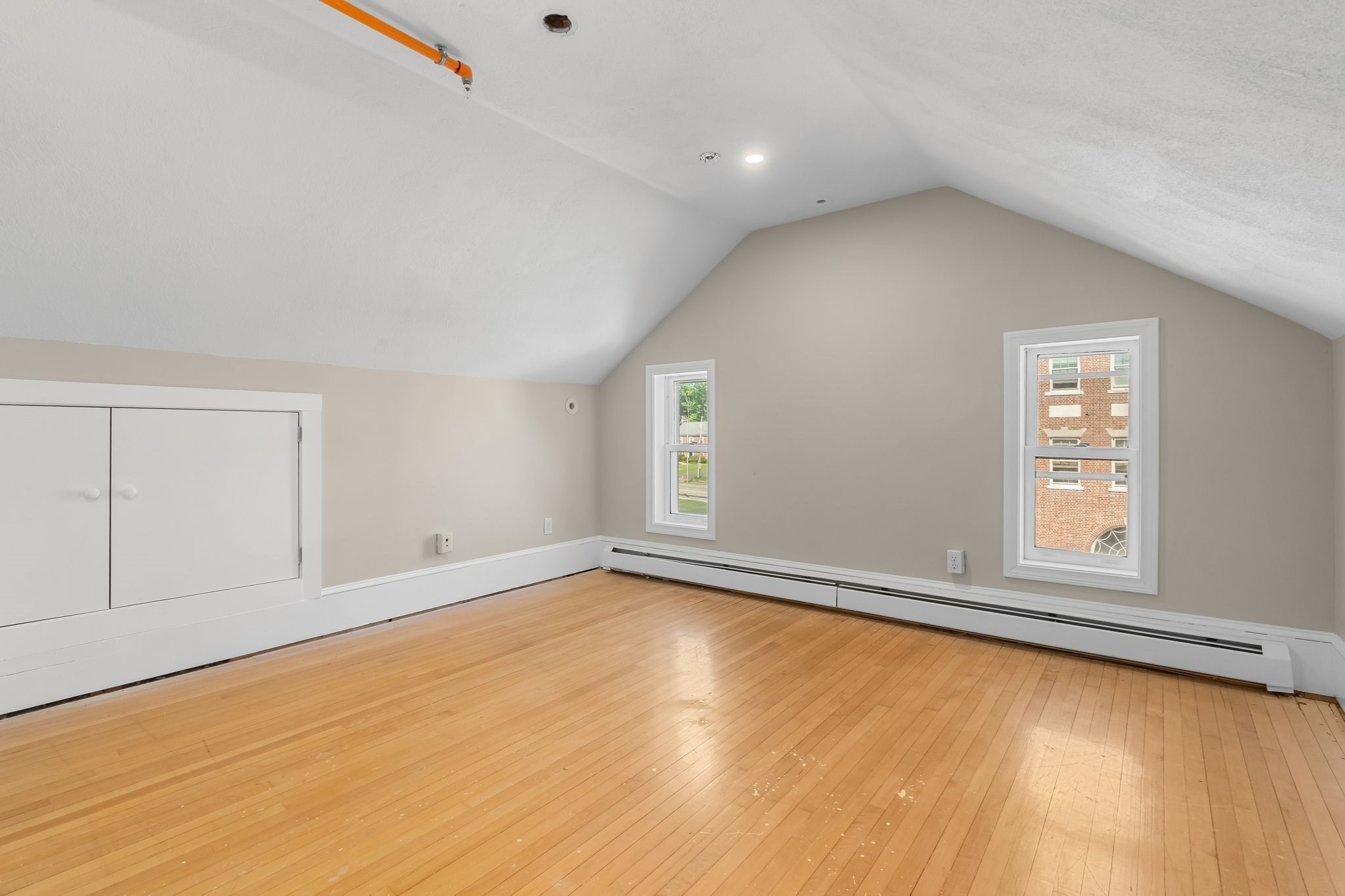 6 Windsor St Property Photo 14