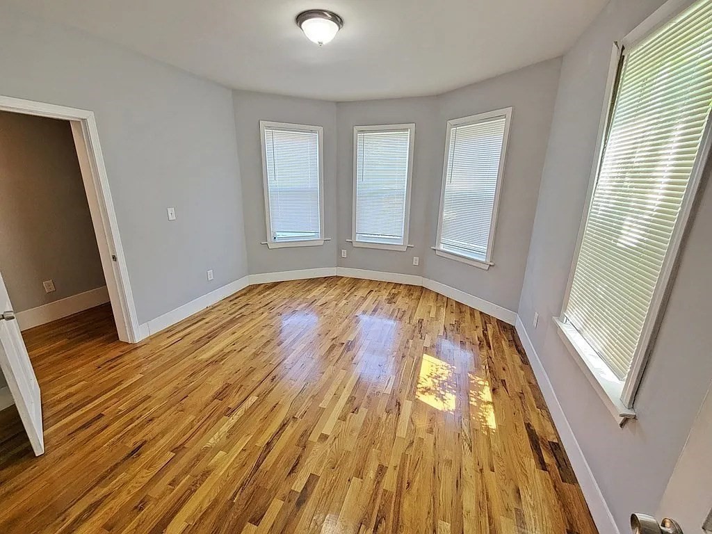 39 Pinckney St # 2 Property Photo 1