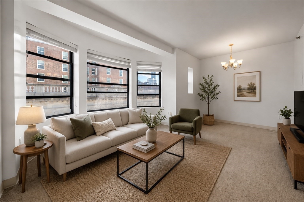 636 Beacon St # 505 Property Photo 2