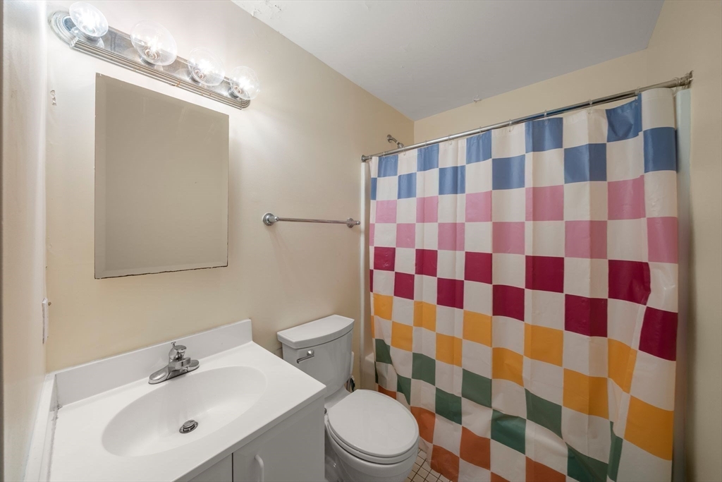 636 Beacon St # 505 Property Photo 8