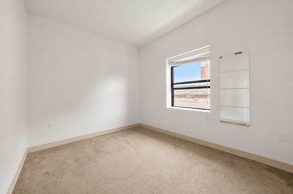 636 Beacon St # 505 Property Photo 13