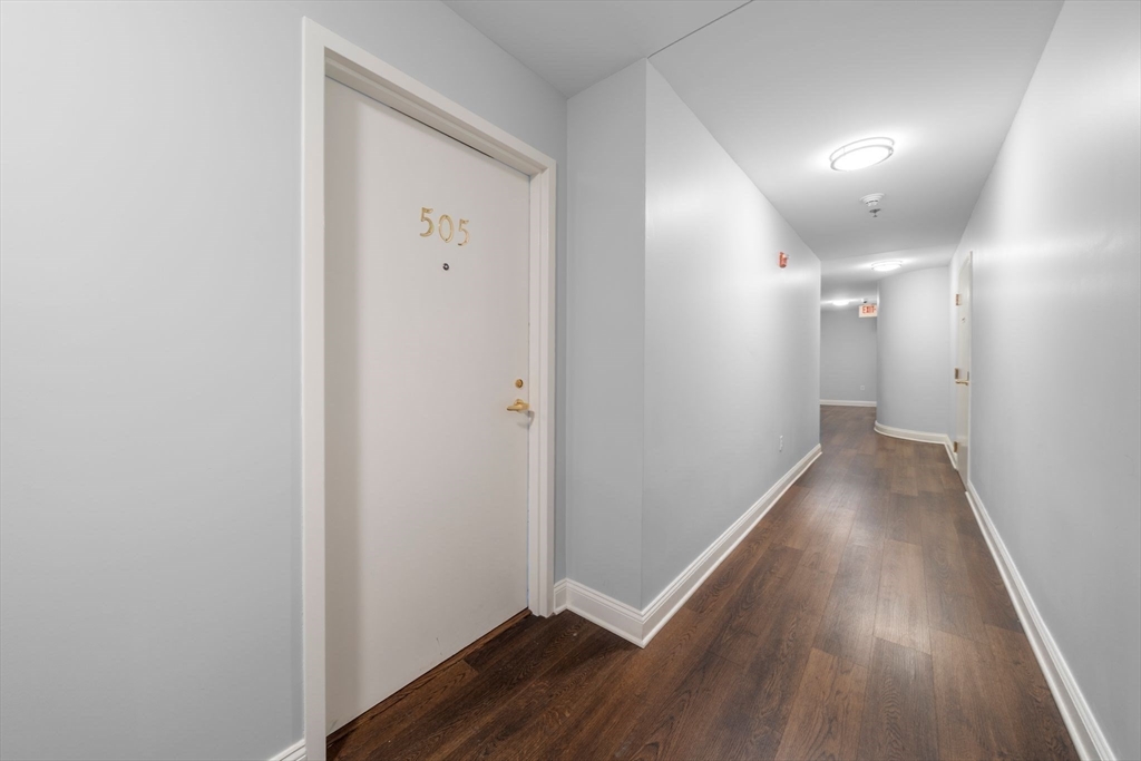636 Beacon St # 505 Property Photo 15