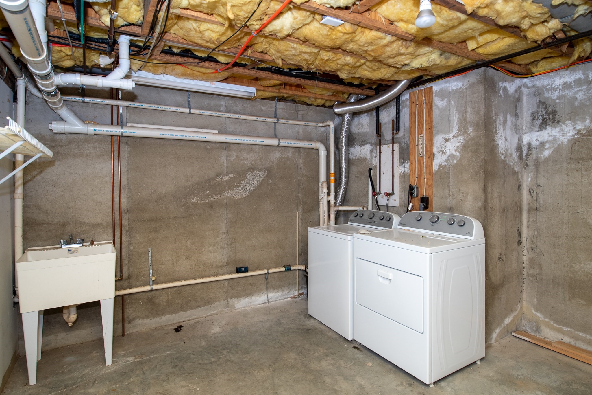 10 Village Green Circle Property Photo 29