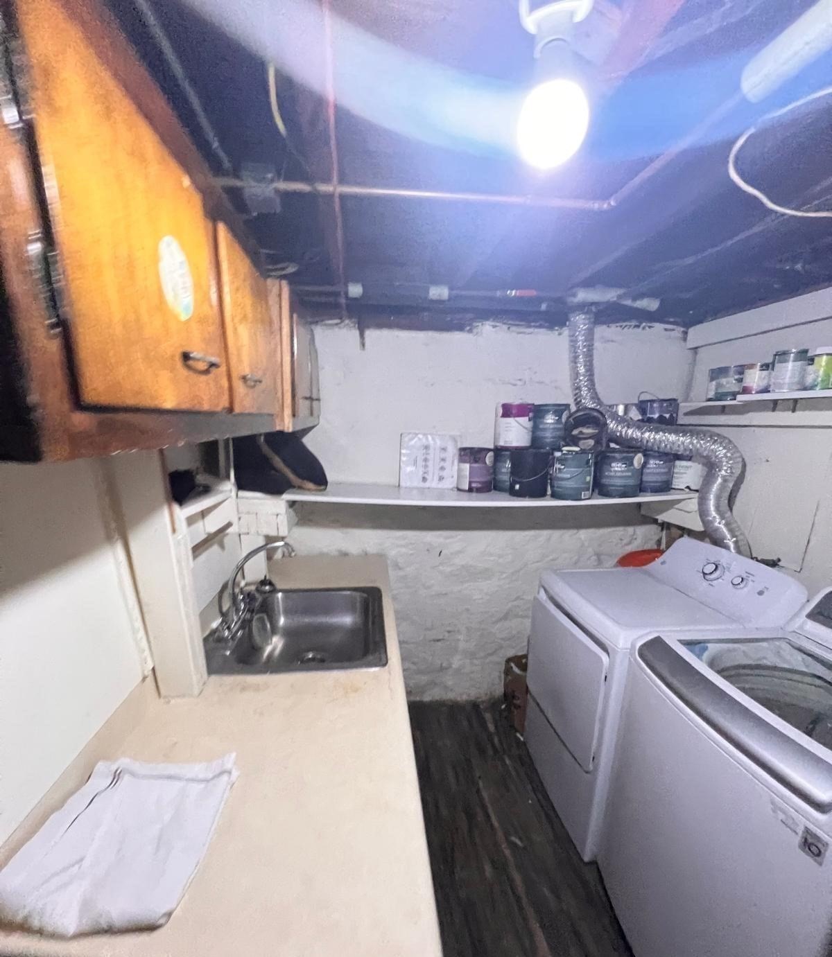 29 Adams Ave Property Photo 31