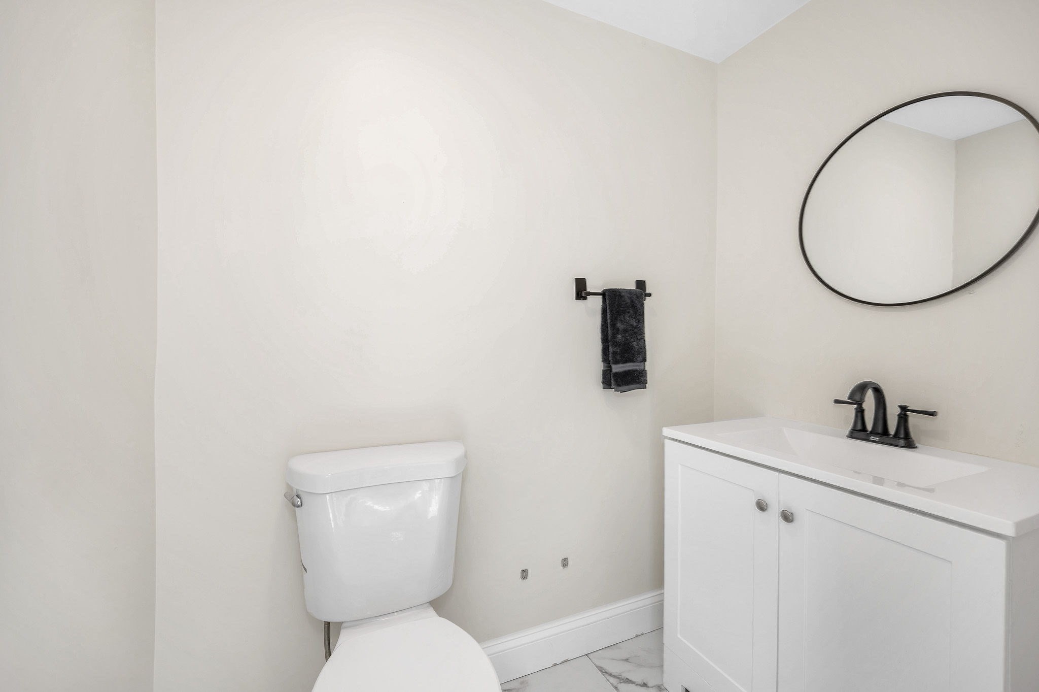 230 North St Property Photo 14