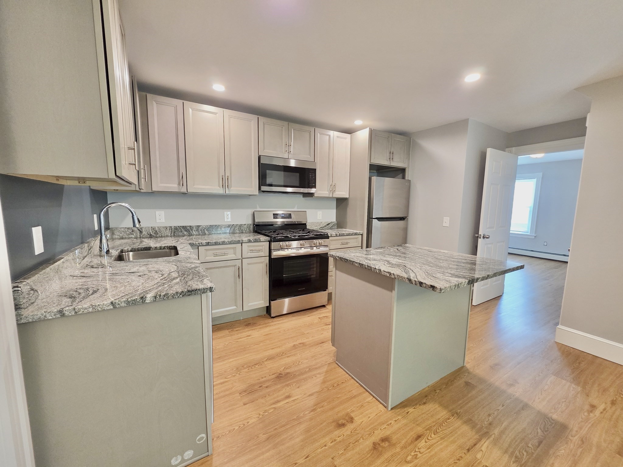 5 Greystone Ave # 5 Property Photo 1