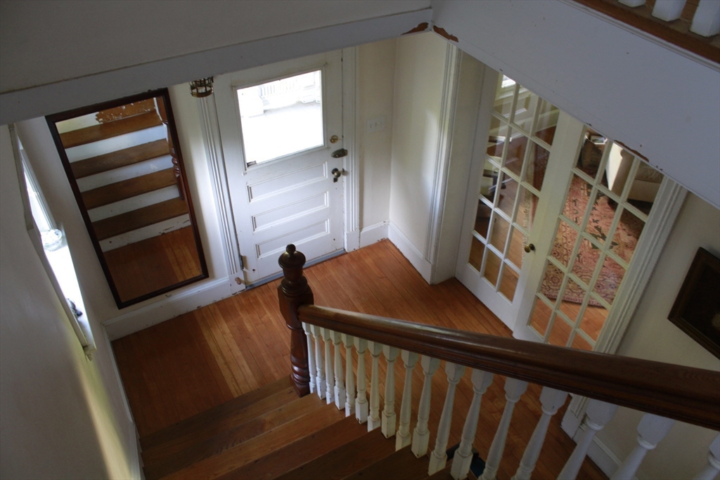254 Lincoln Property Photo 6