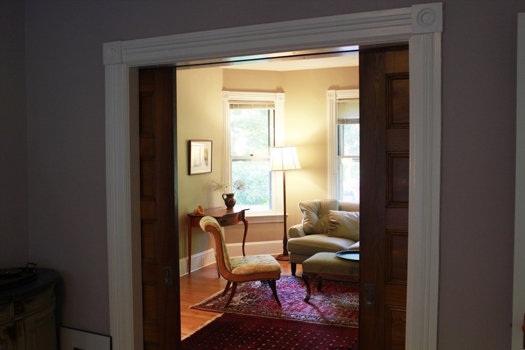 254 Lincoln Property Photo 10