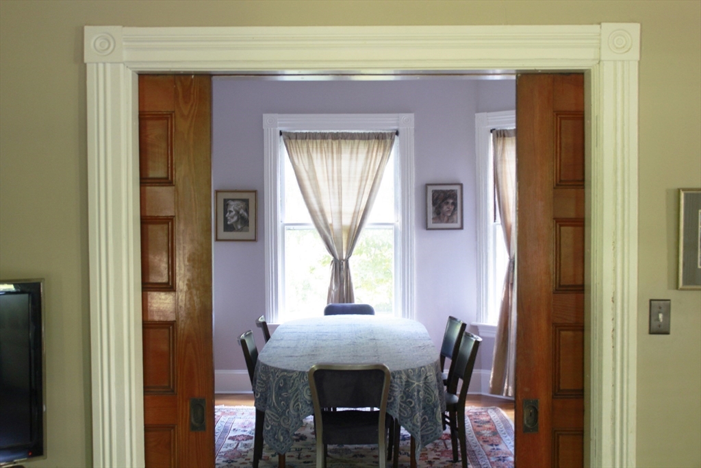 254 Lincoln Property Photo 11