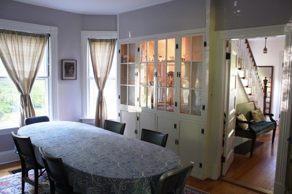 254 Lincoln Property Photo 14