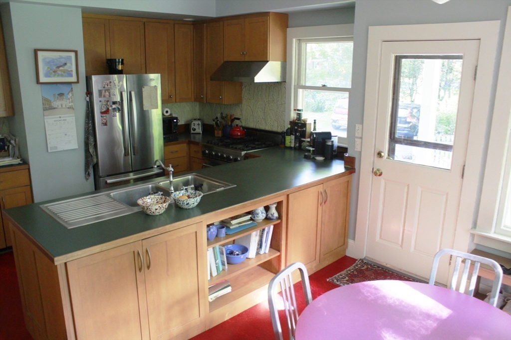 254 Lincoln Property Photo 21