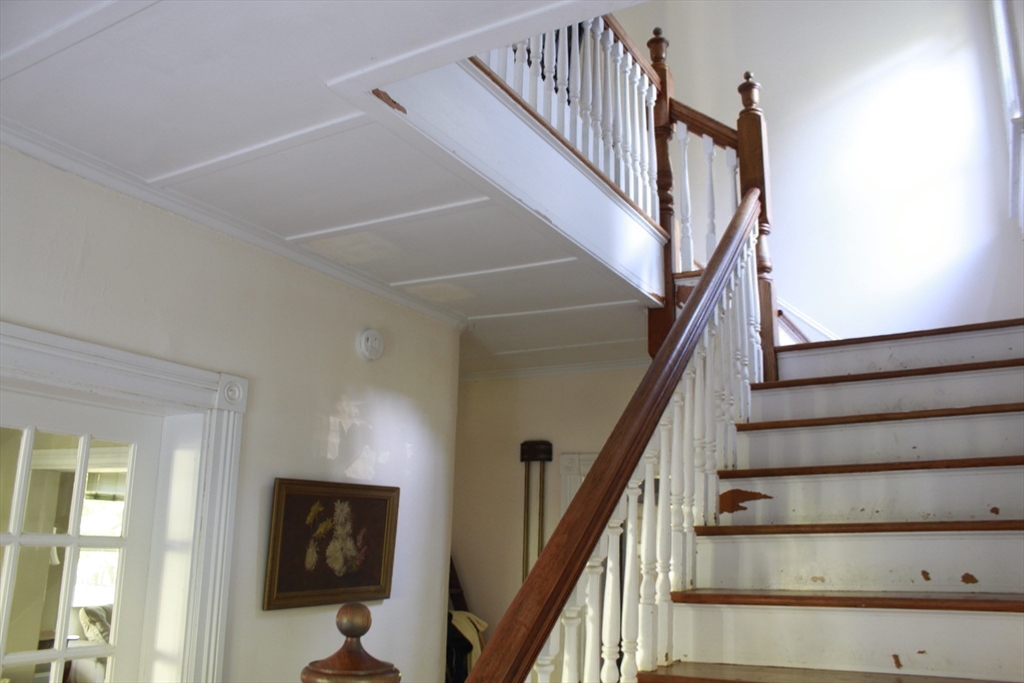 254 Lincoln Property Photo 24